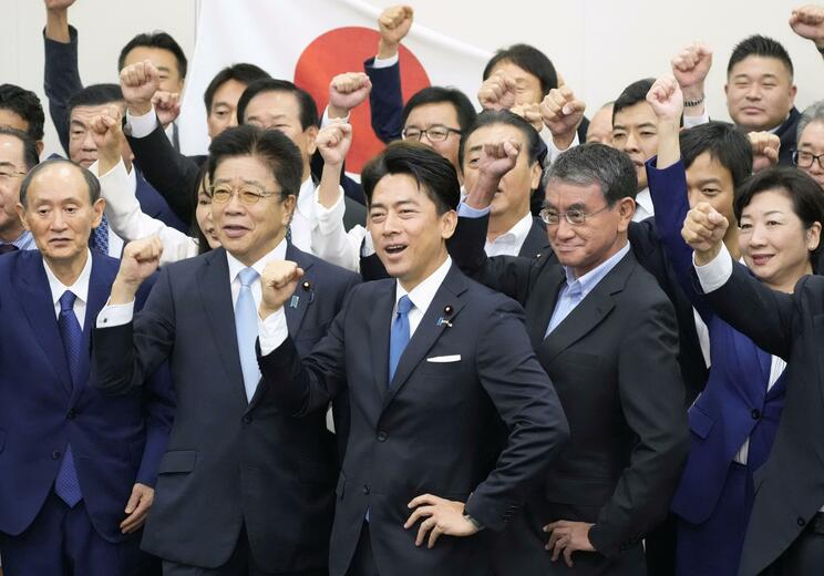 議員票で優勢に立つとみられる小泉進次郎氏（写真／共同通信社）