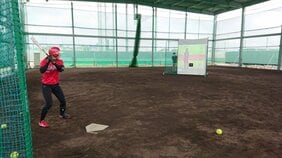 ソフトボール日本代表を金メダルへと導いた「秘密兵器」。宇津木麗華の監督人生を変えた革命的なピッチングマシンとは?