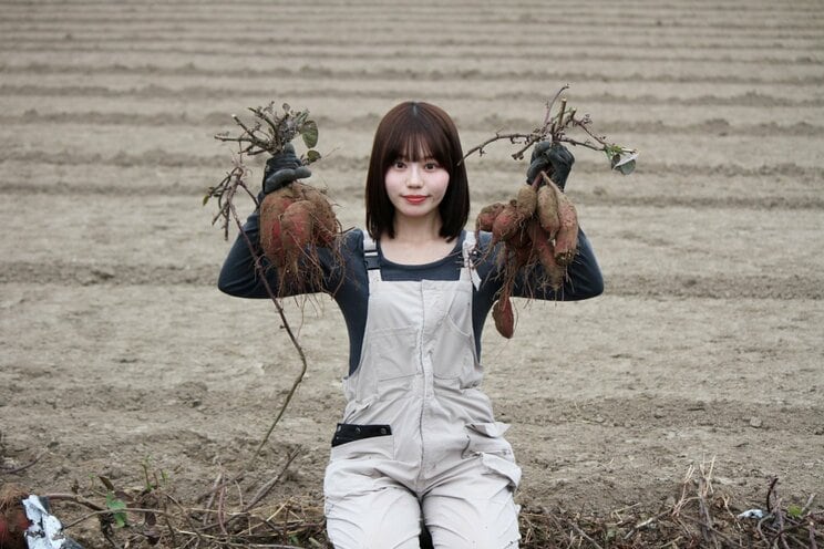 「さつまいも農家タレント」の上西萌々（撮影／千駄木雄大）