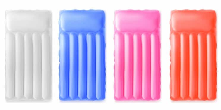 ビーチマット（写真／Shutterstock）