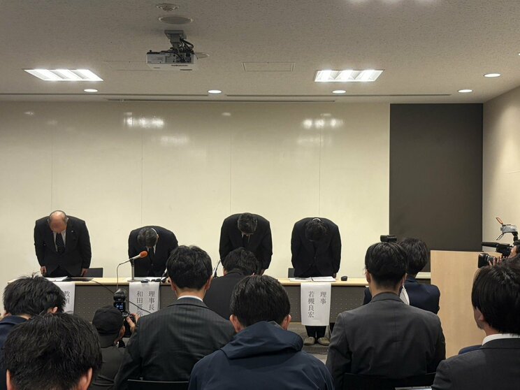 ≪磐越道バス暴走事故≫「安くしろと言われた」VS「そんな話はない」…違法やコンプラ無視の疑いが続々発覚したバス会社と高校の呆れた会見「悲惨な事故、知らないじゃ済まない」_15