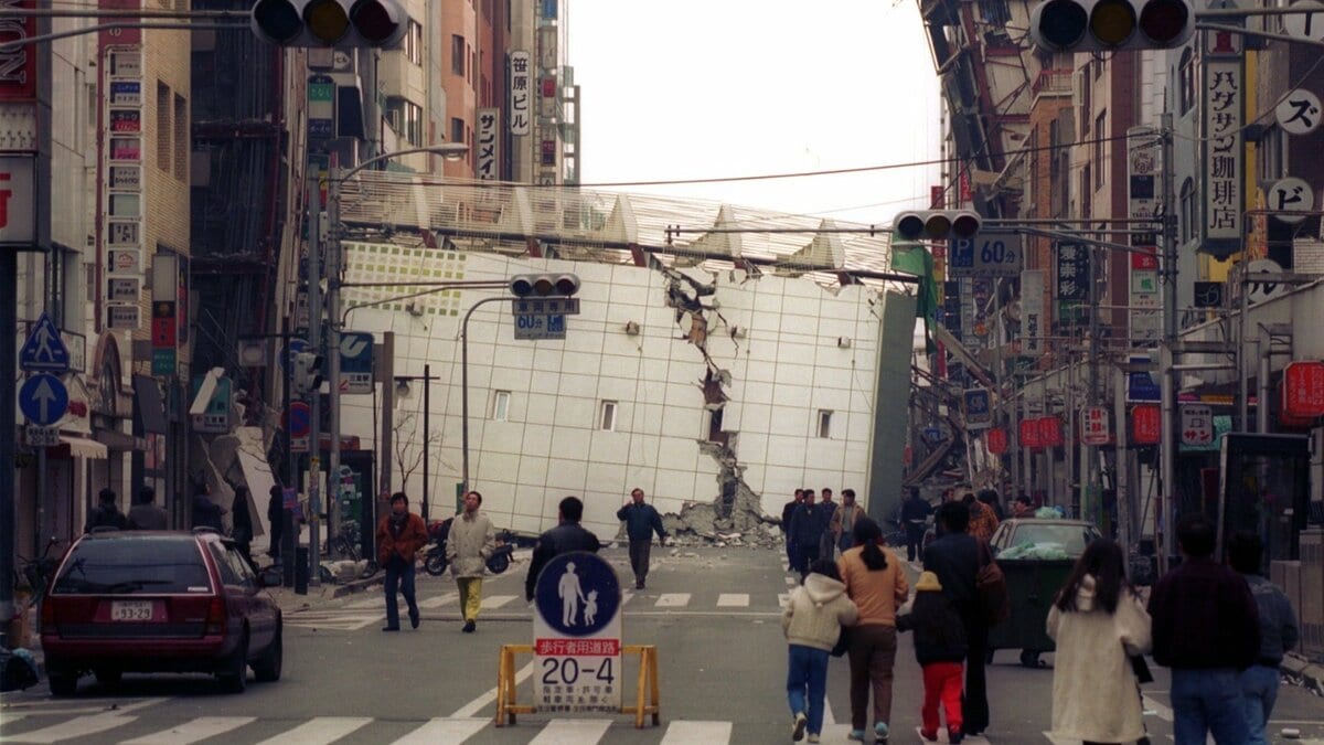 阪神・淡路大震災から30年〉震災の映像記録を「消せ」というテレビ局員