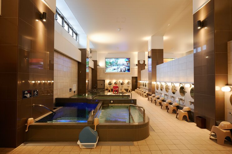 女湯にはRefaのシャワーヘッドが！　 東京・東中野、最強の銭湯サウナ「松本湯」が女性から圧倒的に愛される理由――　「男性客から浴場の入れ替え日を作ってよと言われます」_e