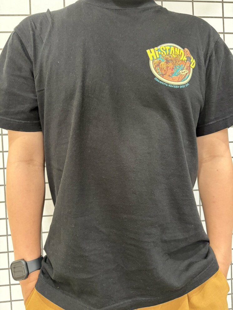 40～50代にとっては伝説的なバンドとして今も根強い人気を誇るハイスタのTシャツ（撮影／集英社オンライン編集部）