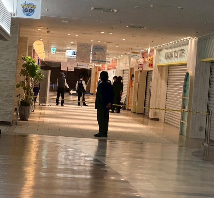 捜査は深夜までおこなわれた（写真／読者提供）