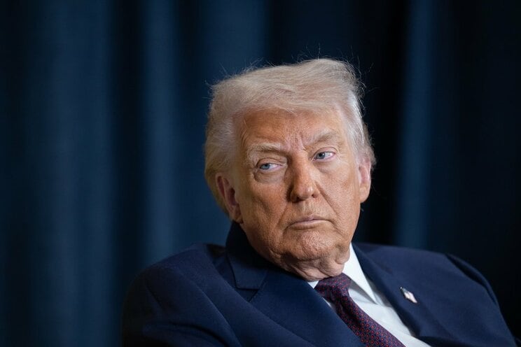 祝い花の中にはトランプ名義のものも……（写真／shutterstock）