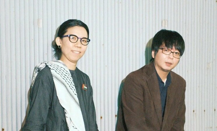 小山田浩子（左）、古川真人（右）