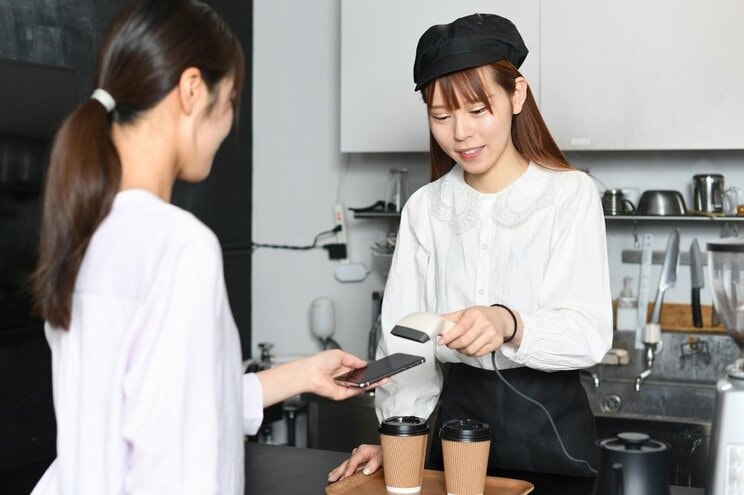 飲食店ではモバイルオーダーやQR決済の導入などDX化が進む