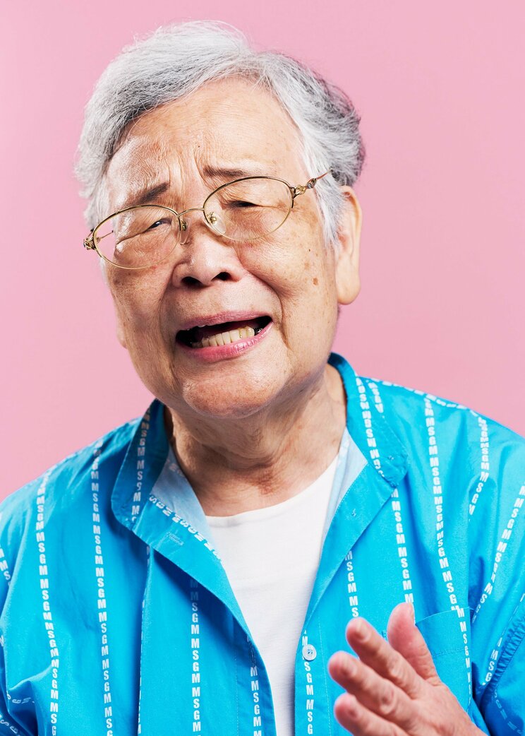 「年だからって逃げない、人や時代のせいにしない」76歳の若手芸人「おばあちゃん」が貧乏、乳がん、介護生活を経て笑いにかけた夢_5