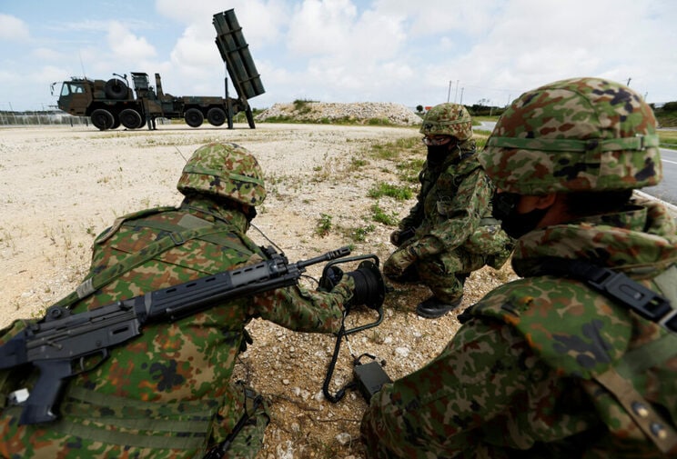 2022年4月21日、陸上自衛隊、宮古島駐屯地　写真：ロイター／アフロ