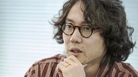 「破局はすでに起きてしまった」斎藤幸平が提唱する、気候崩壊と戦争の時代を生き延びるための“暗黒社会主義”とは
