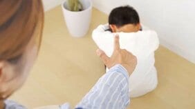 東大はじめ高学歴出身家系である母が、父を透明人間のように扱うようになって…【おおたとしまさ新刊『中受離婚』試し読み】