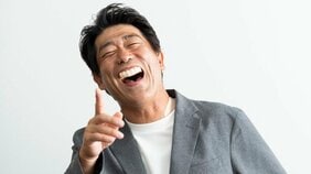 「人の姿を借りて笑いを取っている。これを芸と言っていいのか」明石家さんまの憑依を続けて“自分”を見失い、ものまねをやめようと思ったことも〈原口あきまさの本音〉