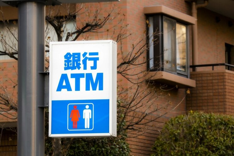「サボり」と誤解されるのを恐れ、コンビニのトイレ利用が難しいケースも（写真／PhotoAC）