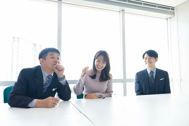 伊藤アナ肝入りの新コーナー「NEWSカイトウ」も始動！　30周年を迎えてもチャレンジを続ける『めざましテレビ』を支えるメインキャスター３人が語る番組愛_2