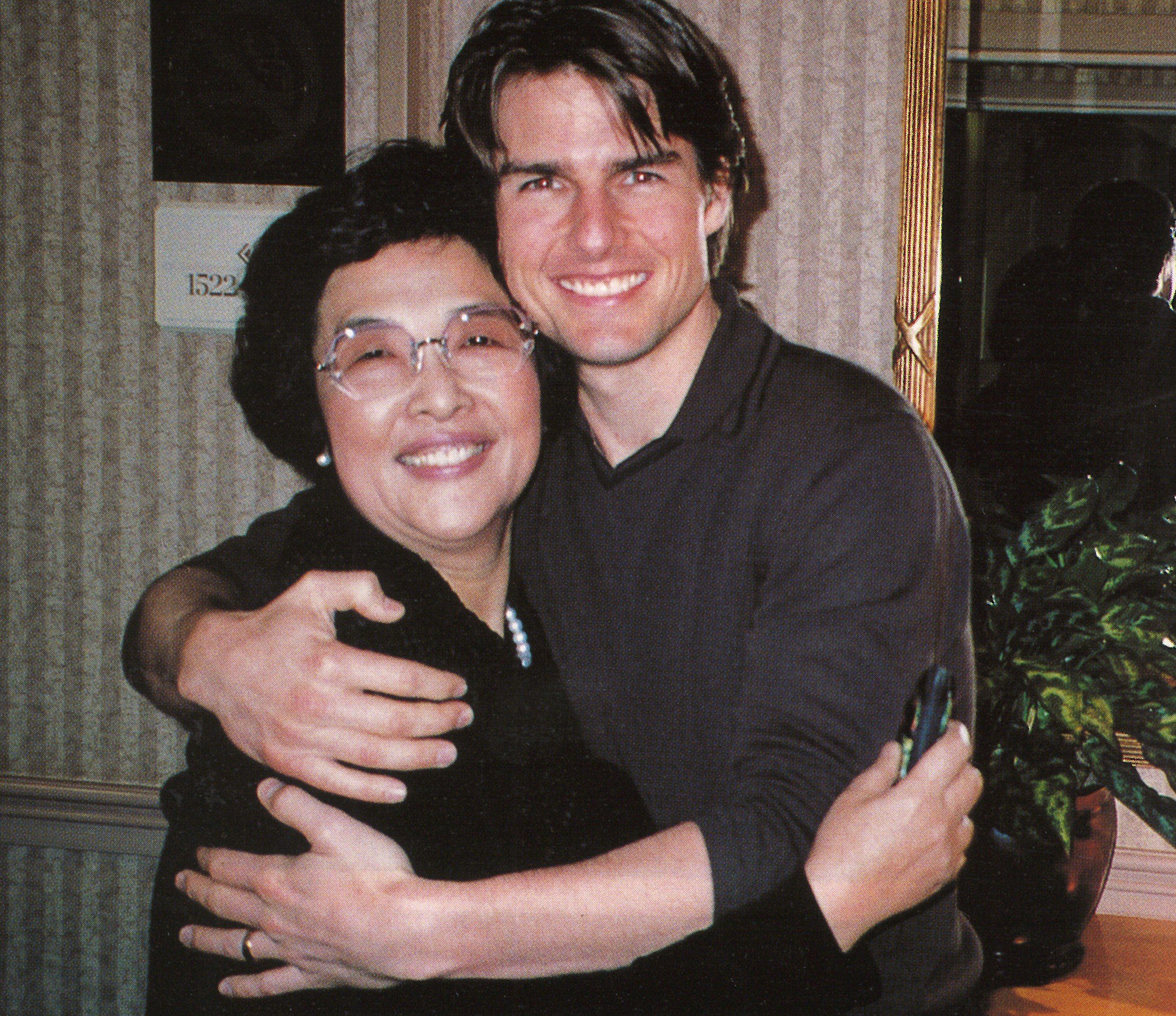 ある日、家にトム・クルーズから“お歳暮”が届きました。 | 集英社オンライン | ニュースを本気で噛み砕け