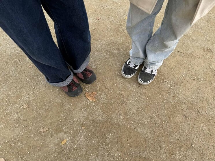 インタビューに答えてくれた母親(撮影/集英社オンライン)