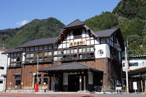 奥多摩駅（PhotoAC）