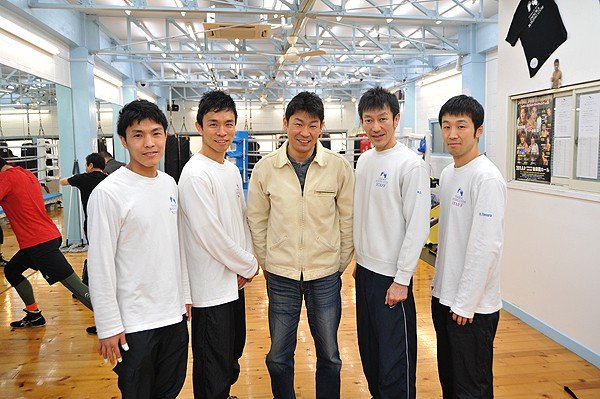 「汚い・臭い・暗い・怖い」というボクシングジムのイメージを覆した元ボクシング王者の緻密なジム経営。年下の先輩から呼び捨てにされながら下積み、借金2000万円で開業するが数日経っても入会者は来ず、「もうダメか」と思ったそのとき…_5