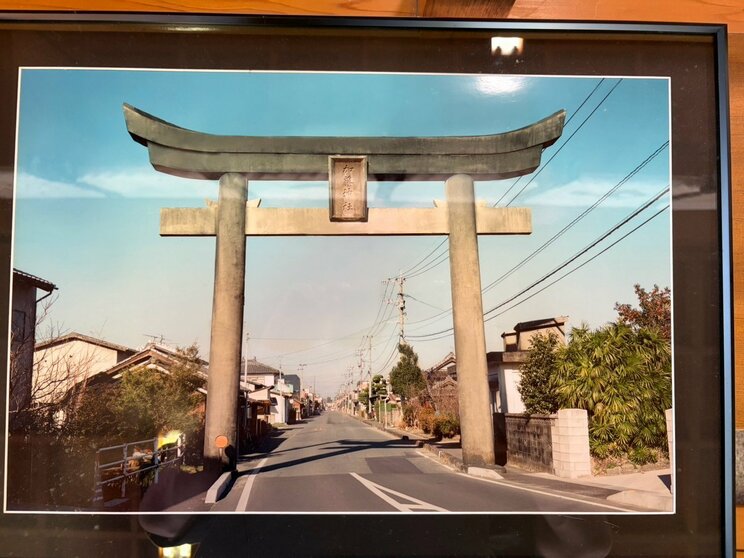 倒壊する以前の鳥居（地元住民提供）