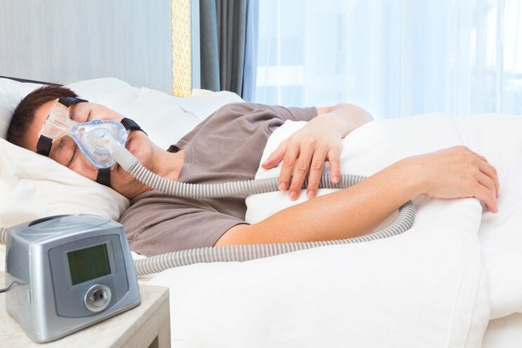 睡眠時無呼吸症候群の治療に使われるCPAPという装置