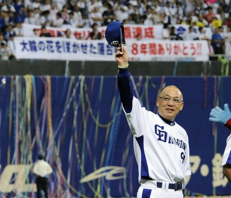 落合監督（写真／共同通信社）