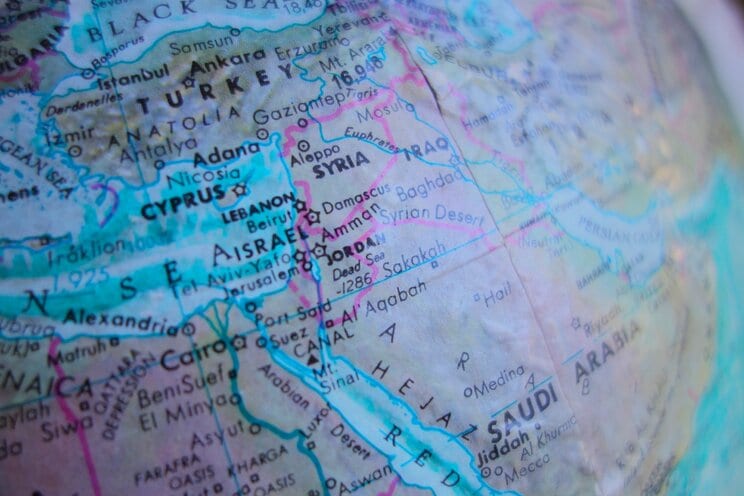 中東の世界地図（写真／PhotoAC）