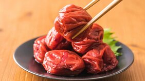 もち、米類、茶飲料…インフレ下でも「和の食品」が軒並み値下がりする中、梅干しの値段だけが1.5倍に上昇している理由