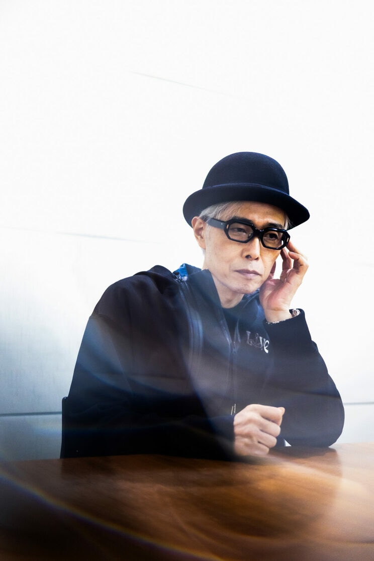 大槻ケンヂ「歌詞は結局、人々の無意識の集合体でもある。すると中には“予知”のようなものが書かれることも十分あり得ると思っている」【還暦記念詩集『幻と想』インタビュー 前編】_1