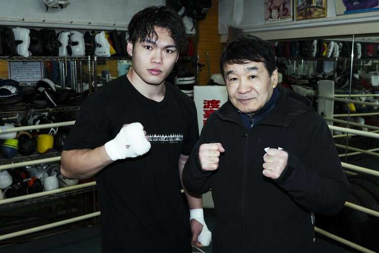 「目標はマイク・タイソン」ここまでオールKOで新人王、渡嘉敷勝男が惚れ込む21歳”怪物サウスポー”の正体_20