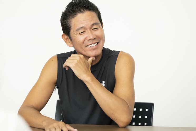ゴリとプライベートで飲むのは照れちゃうと話す川ちゃん 撮影/矢島泰輔