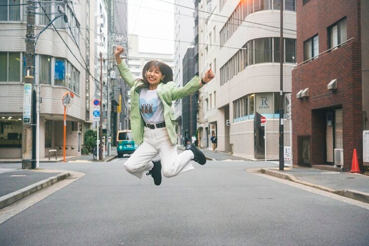 メディア露出急上昇中の芸人・りなぴっぴ、３度の飯よりタバコ好き⁉︎　好きなタイプは「人だと思える方」…沼る人続出の個性的な魅力に迫る_9