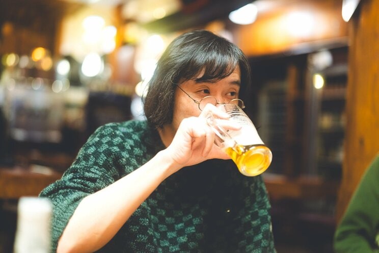 取材は今泉監督行きつけの居酒屋で行なわれた