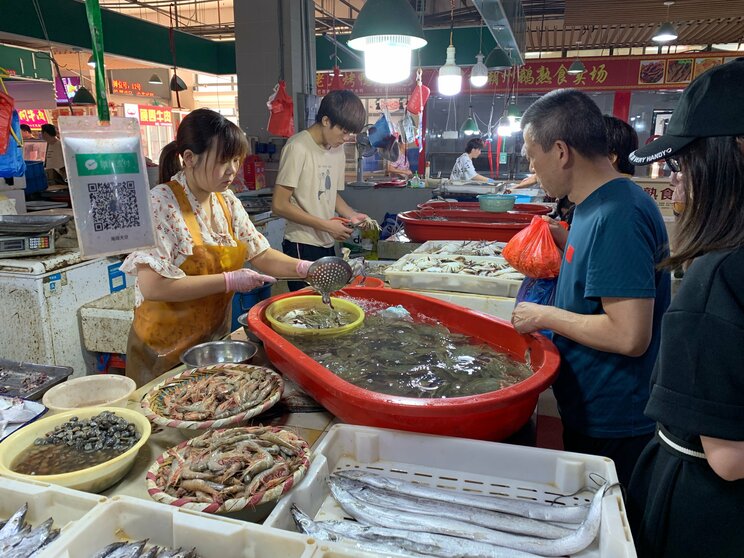 「現金お断り」のお店がほとんどだという