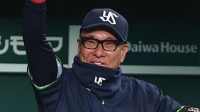 〈開幕14戦10勝〉「脱バント」と「我慢」…池山采配を形作った“ある名将の教え” …スワローズ改革の核心