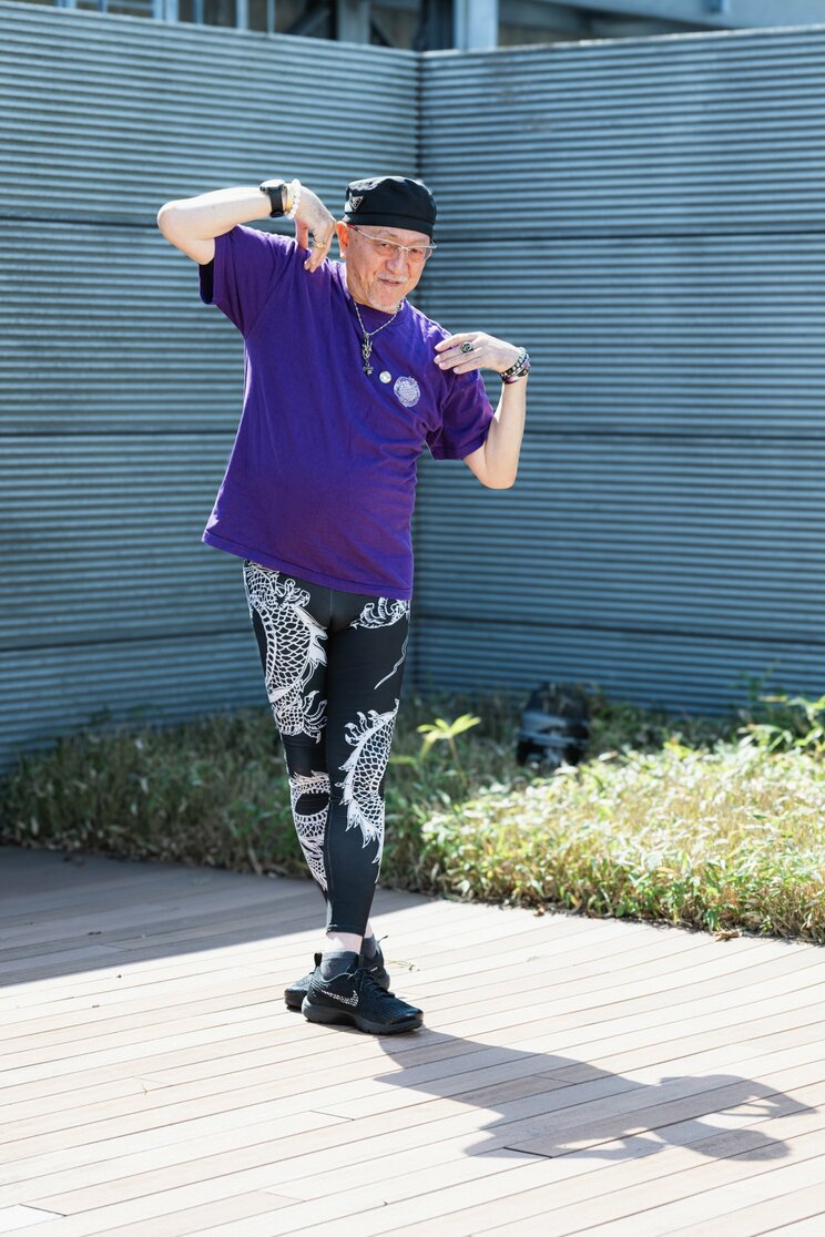 〈デューク更家（72）は今〉「小馬鹿にする風潮に嫌気が差した」テレビから離れた本当の理由…大ブームを生んだ“あの歩き方”への思い_24