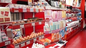 大量閉店が止まらないDVD販売店の救世主となるか!? 逆境の切り札として、あの”大人のアイテム”が挑む新たな取り組み