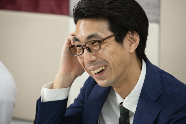 イジワル上司役でドラマに出たいと話すトシダ