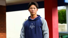 今季は外野手としても奮闘中! 燕の未来を担う“二刀流” 内山壮真「いつか僕もキャッチャーでWBCに出場したい」