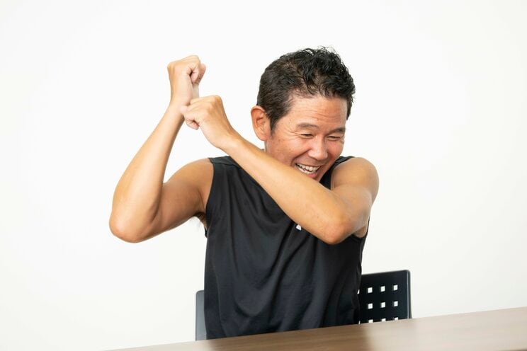 カジキマグロ釣りの話をする川ちゃん 撮影/矢島泰輔