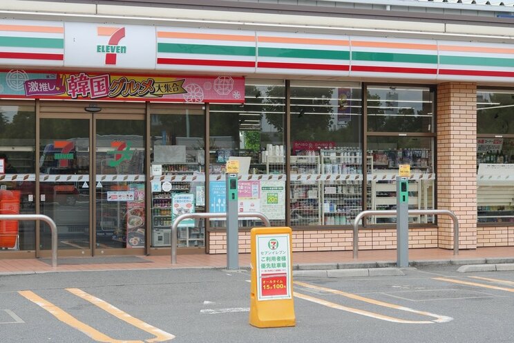 1974年に1号店がオープンした「セブン-イレブン」
