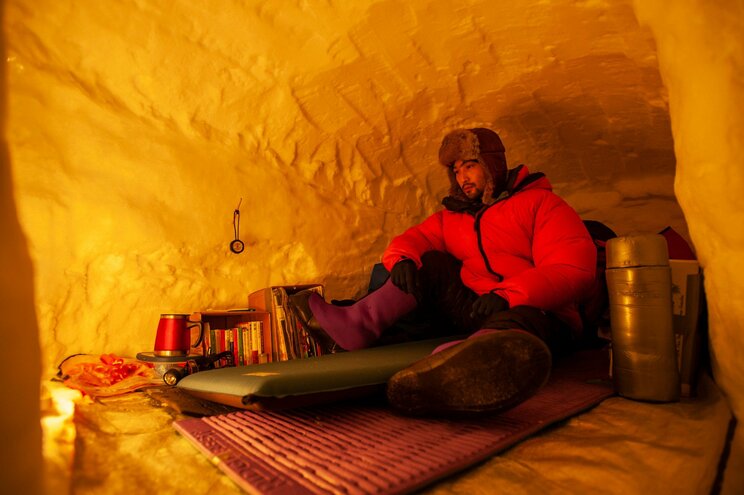 氷河の上で、50日間一人ぼっち。写真家・松本紀生さんに聞く、孤独のススメ_b