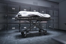 法医学者は完全犯罪ができるのか…「死体をコンクリート詰めにしても無駄」解剖医が明かす“証拠隠滅”の現実