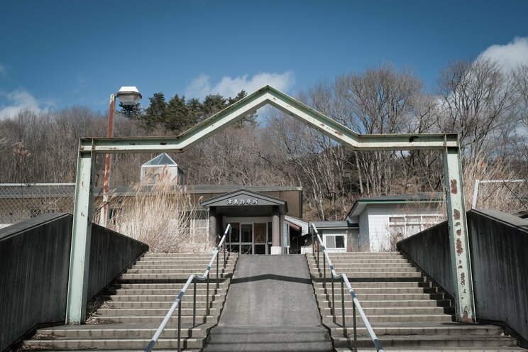 〈東日本大震災から13年〉「元気でないよ」原発事故で飼っていた牛を殺処分した福島県浪江町の酪農家一家は今。別の街に行けば「放射能が来た」と陰口を言われたことも_24