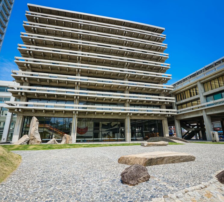 香川県庁舎（PhotoAC）