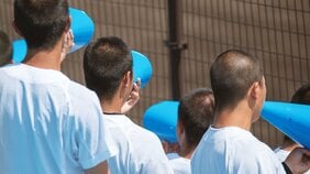 本当はおかしい日本の部活動? 海外から異常だと思われている、負けたら終わりのトーナメント試合の多さ、応援に専念するだけの部員たちの姿