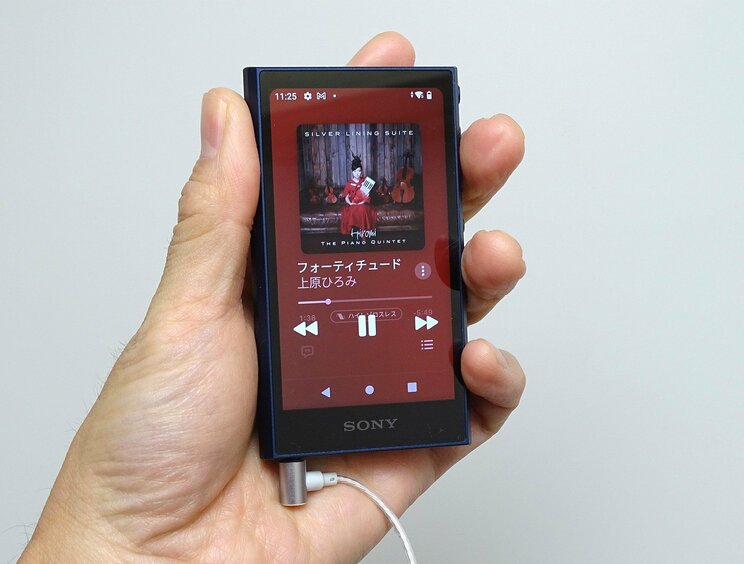 約3年ぶりとなるソニーの最新ウォークマン「NW-A300」が登場。スマホ再生が主流の時代に「音楽専用機」を持つ理由とは？_1