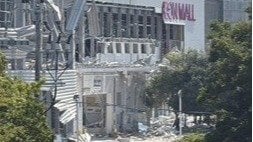 《イオン爆発》「売上金を金庫に戻すよう指示した?」死者2名のハビタの店長に問うと涙を流し…社員は「入口によっては入れたこともあったようです」
