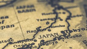 7年で出生数20%以上激減、高齢者割合G7断トツ1位…誰が日本をこんな国にした「30年後に残るのは本州だけ」