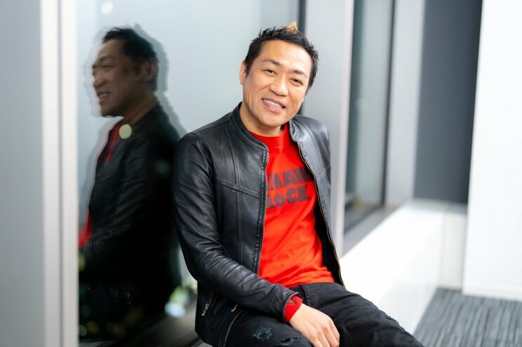 自身の過去の芸風は「トガっていた」と話すはなわ　撮影／佐藤靖彦